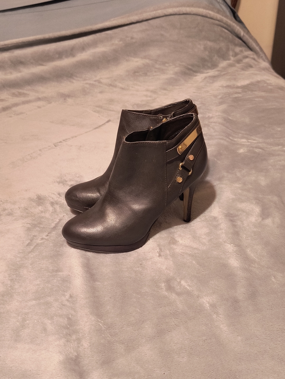 Brown leather boots size 6